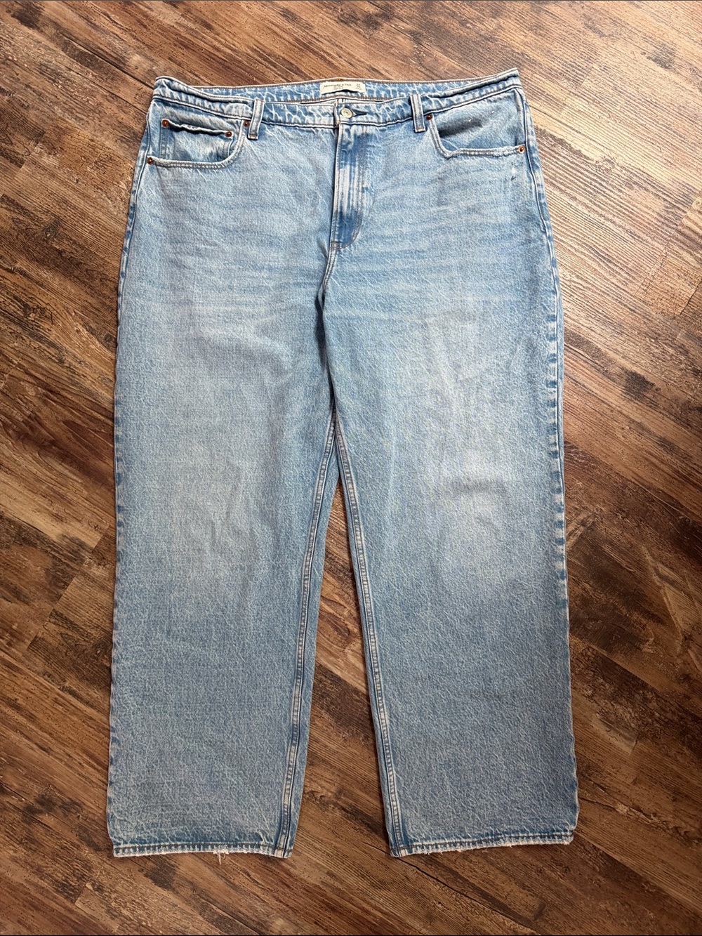 Abercrombie & Fitch High Rise Loose Jean Size 34 Regular